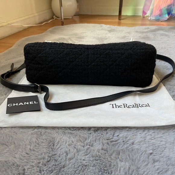 Chanel Vintage 2009 XL Maxi Jumbo Black Tweed 2.55 Reissue Bouclé Messenger Bag - Picture 16 of 17
